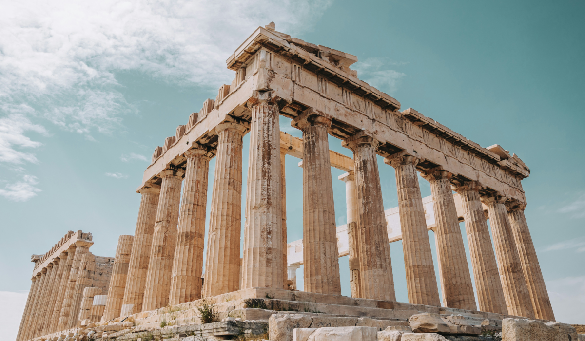 Building with pillars and blue sky